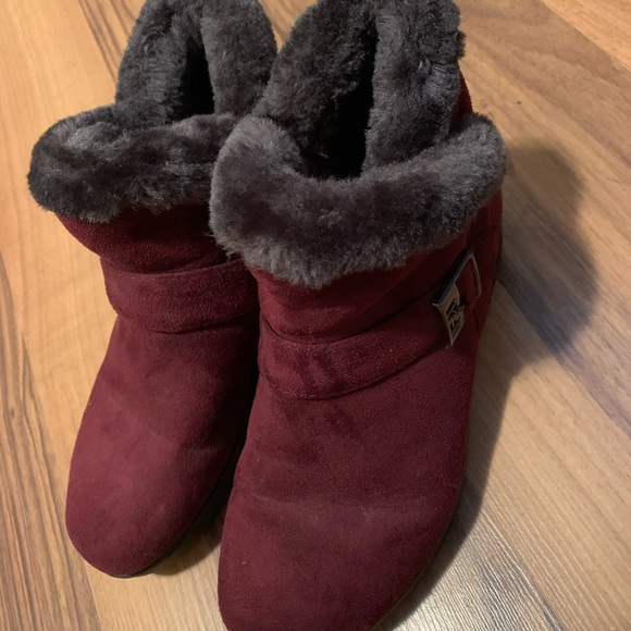 Shoes and sandals - Picture 2 of 7